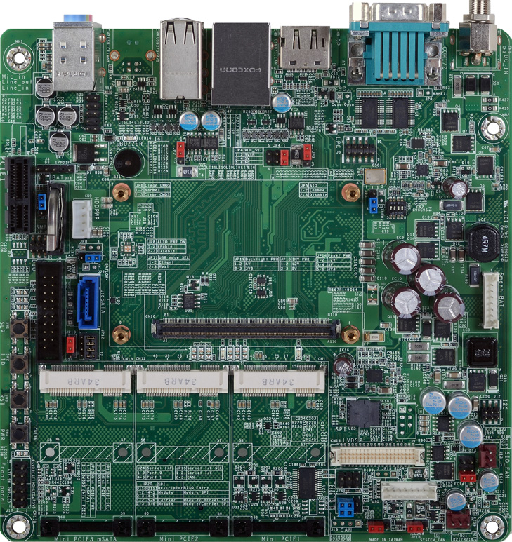 COM Express Carrier Board with 3x miniPCIe for Mini Type 10